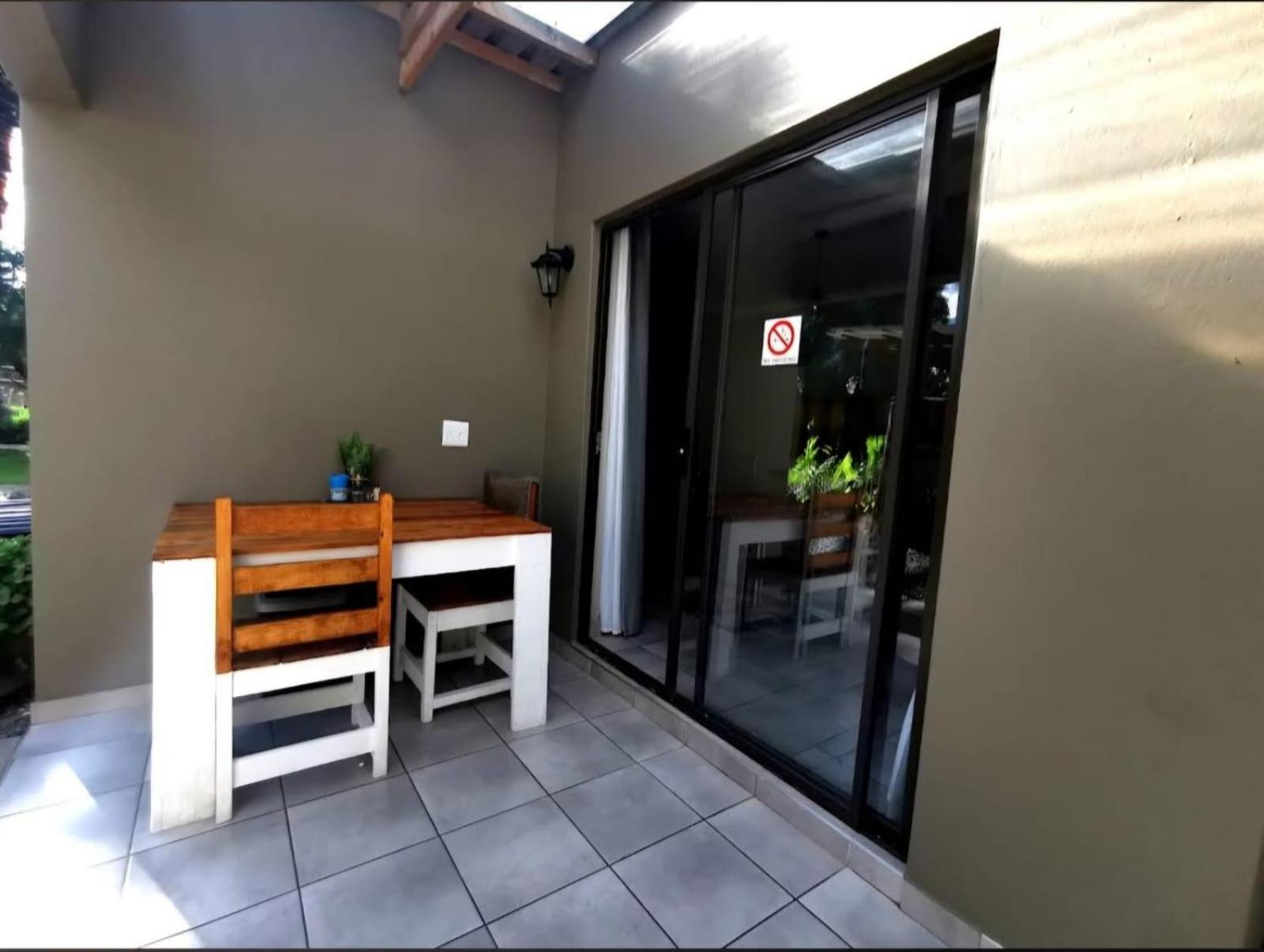 Bosveld In Die Stad 2 Guesthouse อัลเบอร์ตัน ภายนอก รูปภาพ