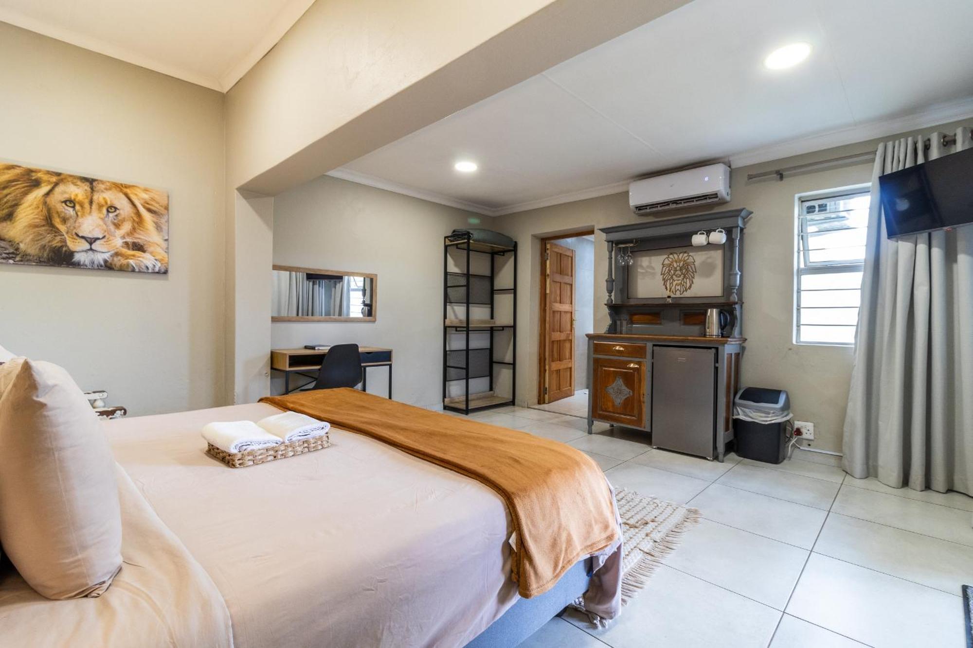 Bosveld In Die Stad 2 Guesthouse อัลเบอร์ตัน ภายนอก รูปภาพ