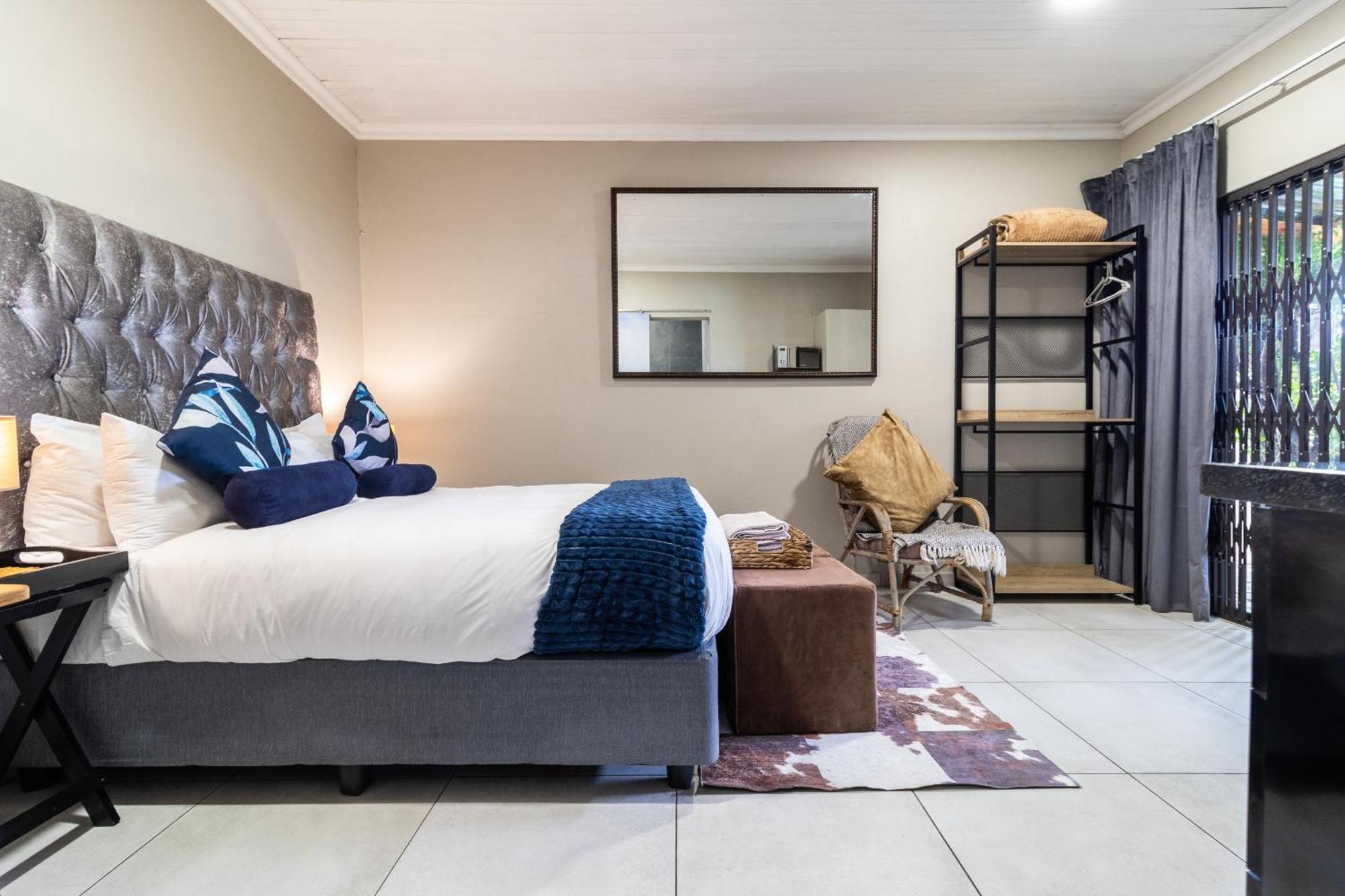 Bosveld In Die Stad 2 Guesthouse อัลเบอร์ตัน ภายนอก รูปภาพ