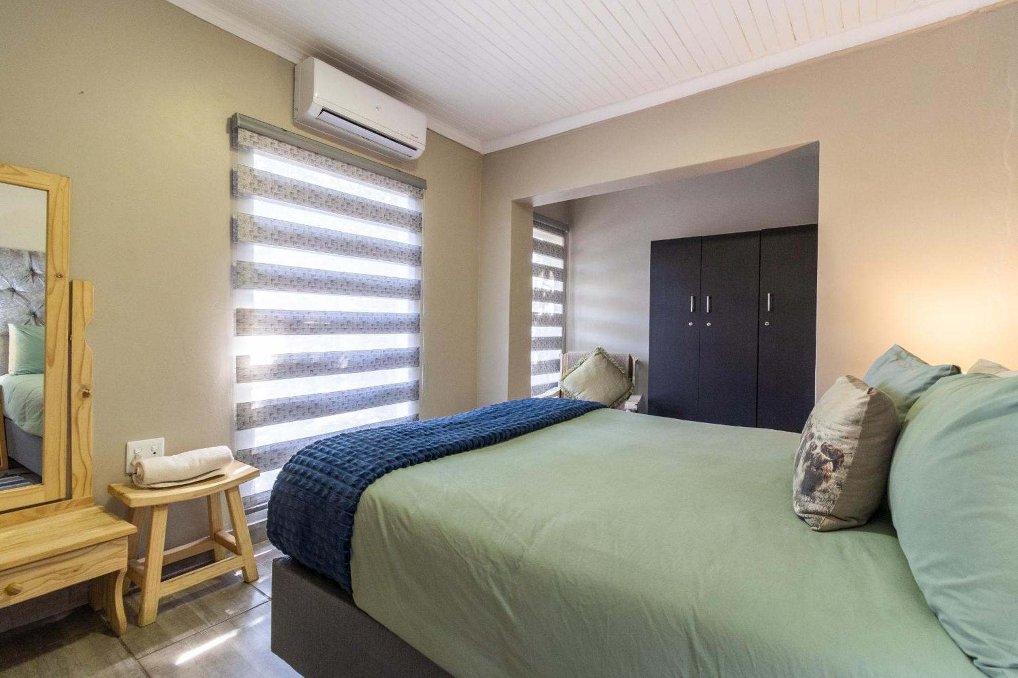 Bosveld In Die Stad 2 Guesthouse อัลเบอร์ตัน ภายนอก รูปภาพ